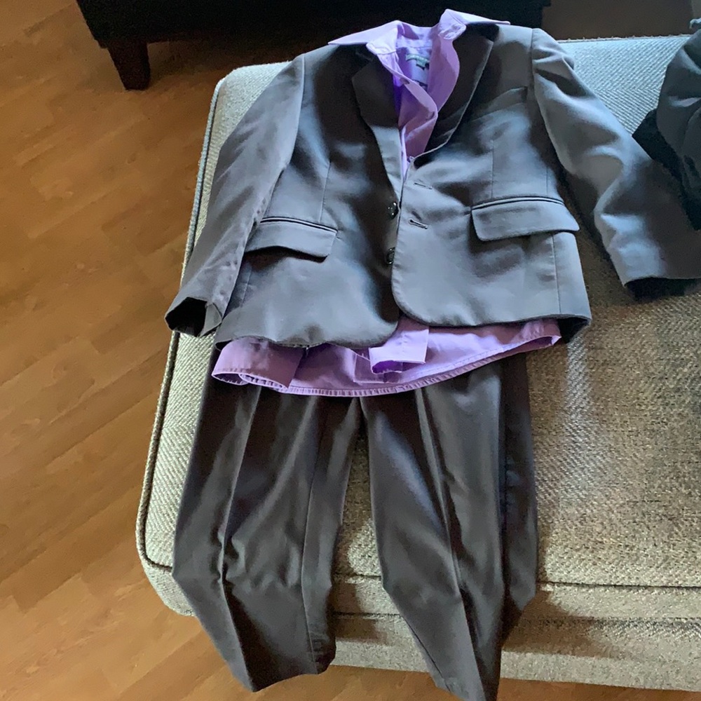 Boys suit size 6x and long sleeved  shirt size 7